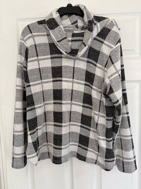 croft & barrow Black and White Plaid Cowl Neck cozy top